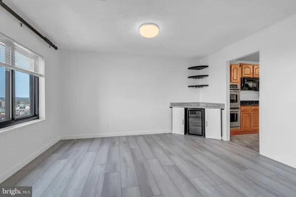 $417,900 | 307 Yoakum Parkway, Unit 1722, Alexandria, VA 22304