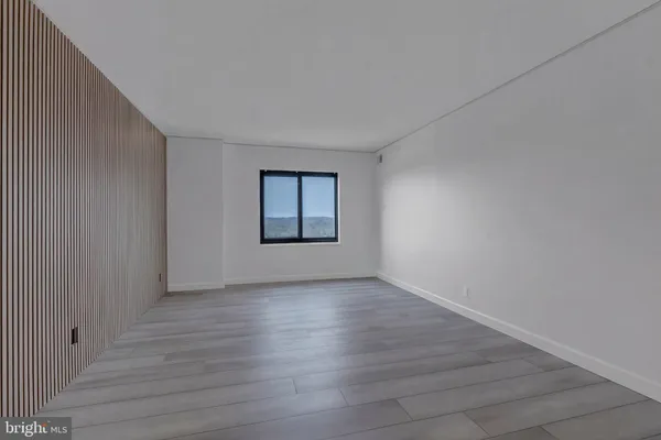 $417,900 | 307 Yoakum Parkway, Unit 1722, Alexandria, VA 22304