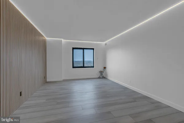 $417,900 | 307 Yoakum Parkway, Unit 1722, Alexandria, VA 22304