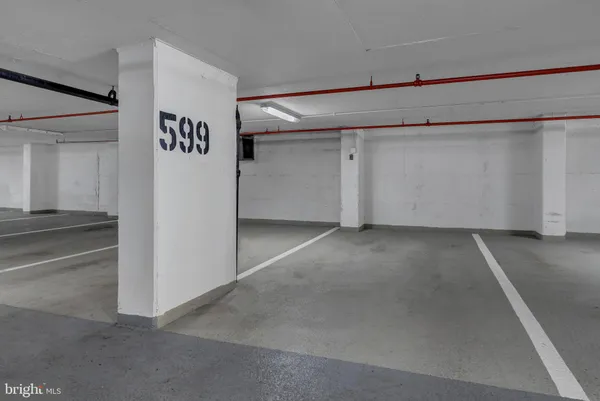 $417,900 | 307 Yoakum Parkway, Unit 1722, Alexandria, VA 22304