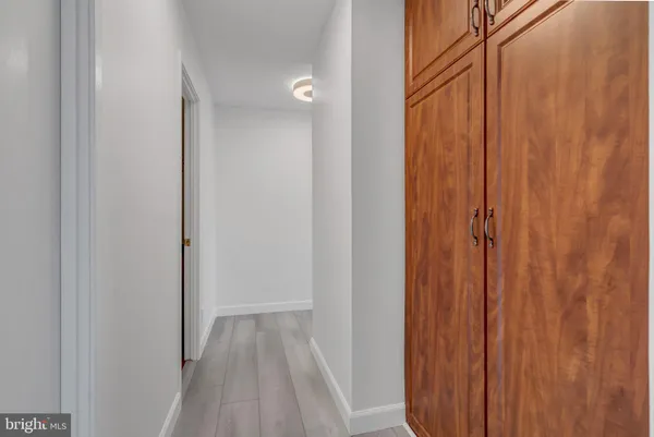 $417,900 | 307 Yoakum Parkway, Unit 1722, Alexandria, VA 22304