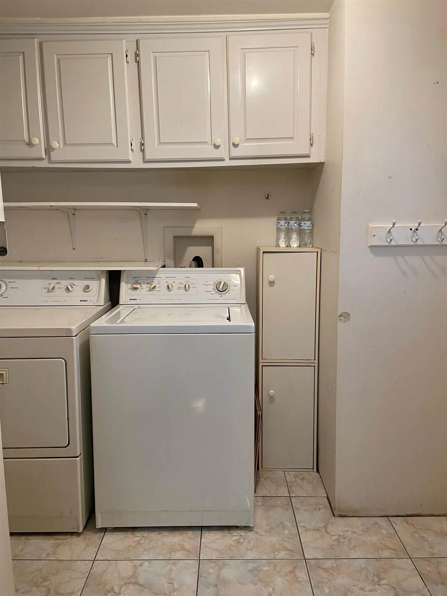 250 La Cresta Heights Road, Unit 18 El Cajon, CA 92021 - Photo 22 of 26 a utility room with dryer and washer