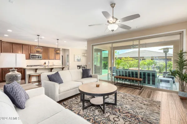 $3,900 | 13231 West Hummingbird Terrace, Peoria, AZ 85383