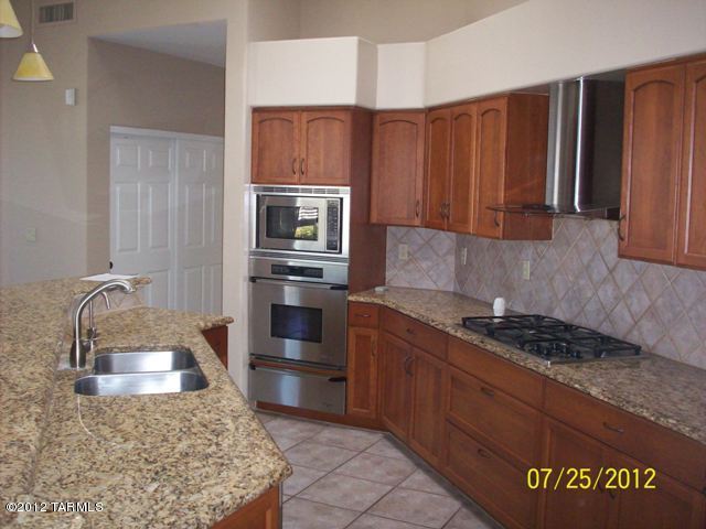 950 West Silver Spring Place Tucson, AZ 85755 - Photo 10 of 29
