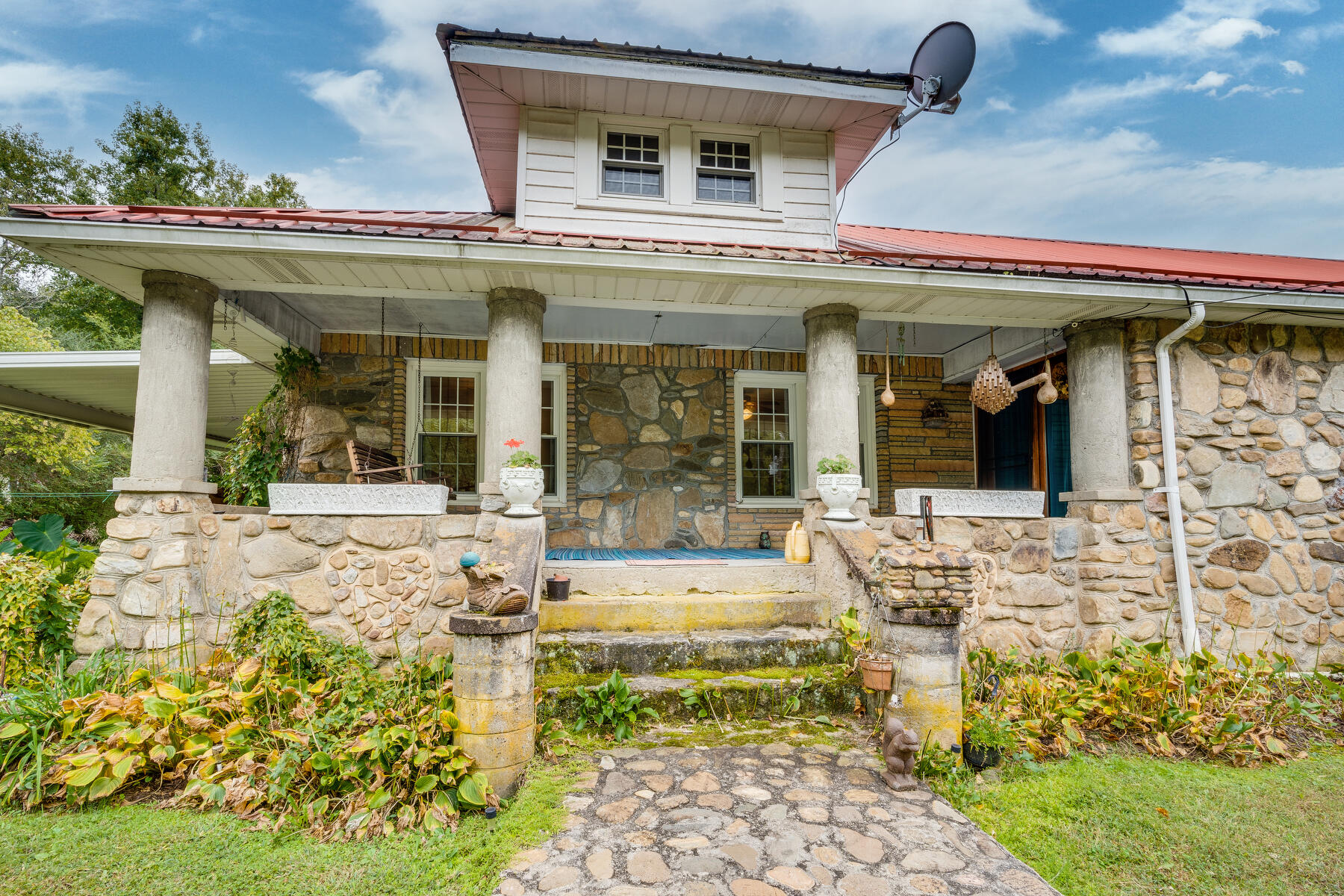 388 Odom Branch Road Erwin, TN 37650 - Photo 17 of 71 007