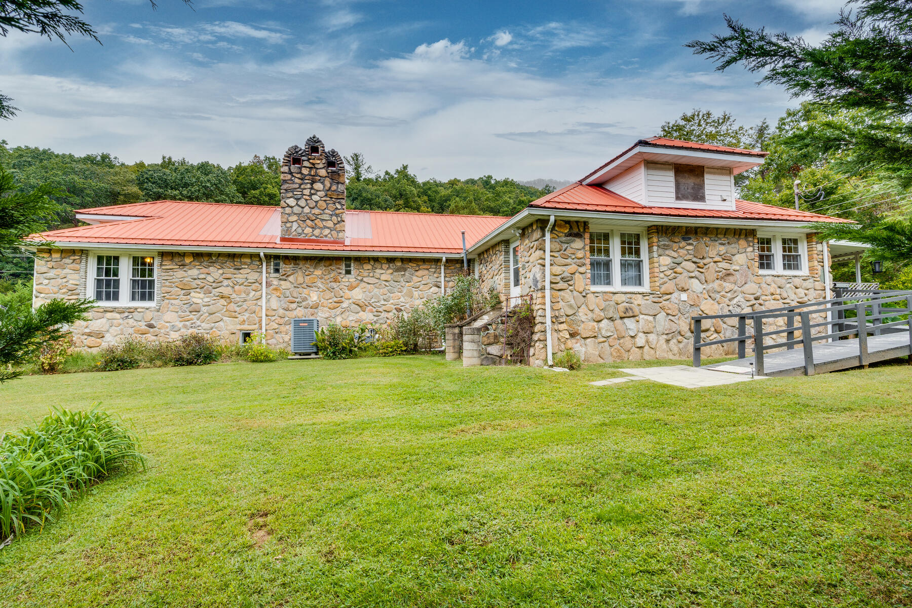 388 Odom Branch Road Erwin, TN 37650 - Photo 48 of 71 048