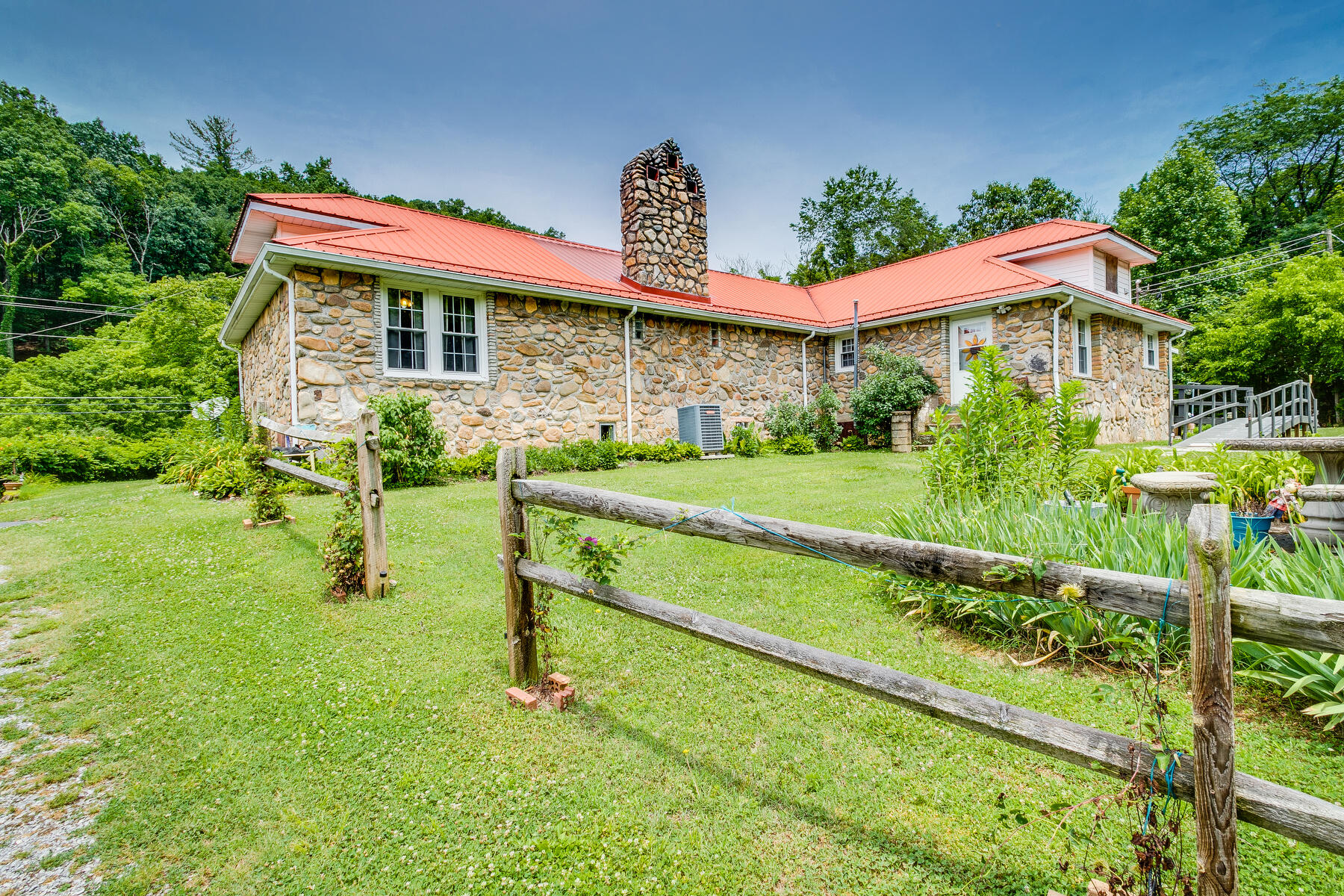 388 Odom Branch Road Erwin, TN 37650 - Photo 57 of 71 041