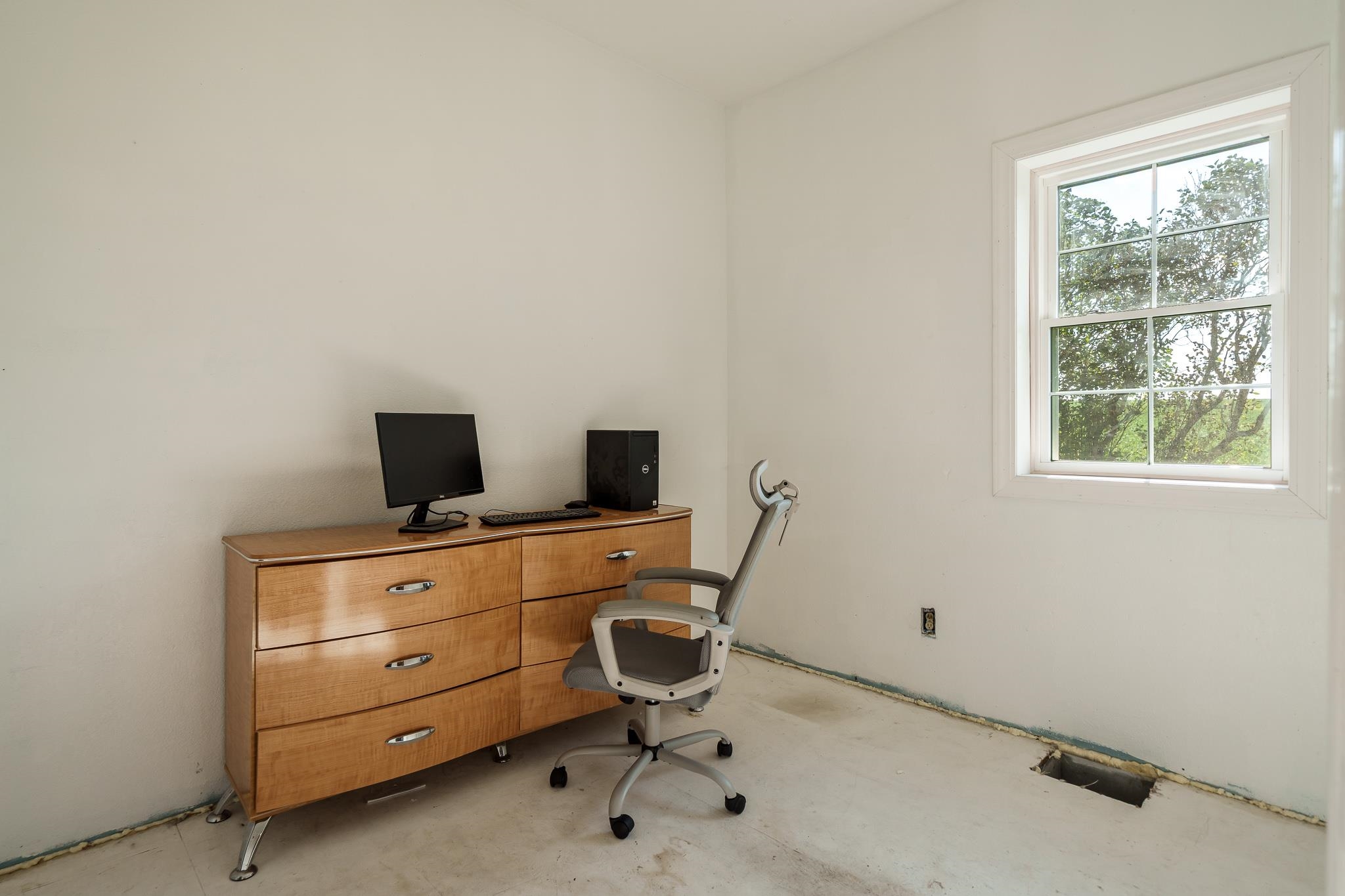 6913 West Wagner Road German Valley, IL 61039 - Photo 53 of 54 a view of a workspace with furniture