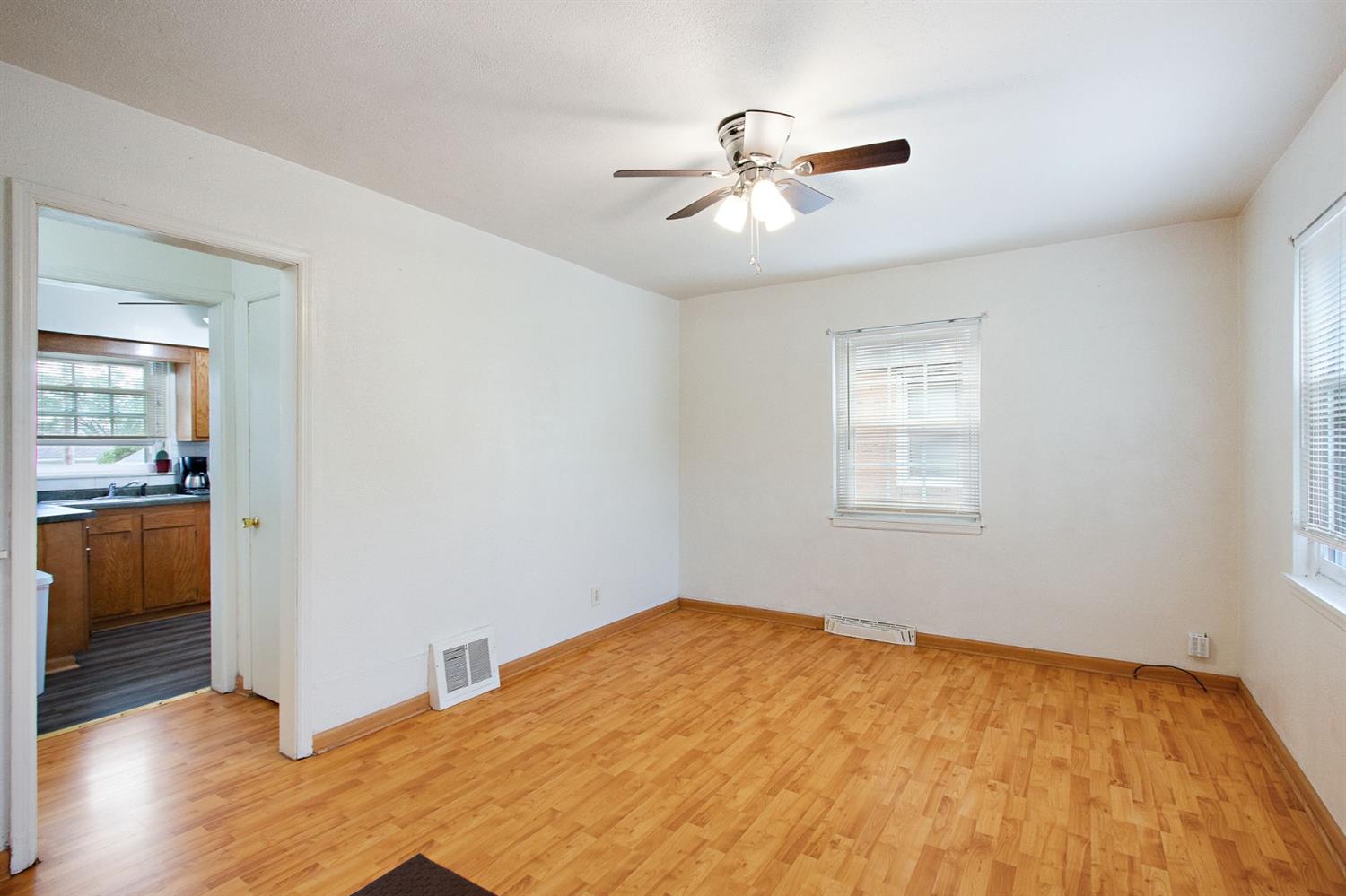 1457 Shell Street Hammond, IN 46320 - Photo 4 of 16 1500x999