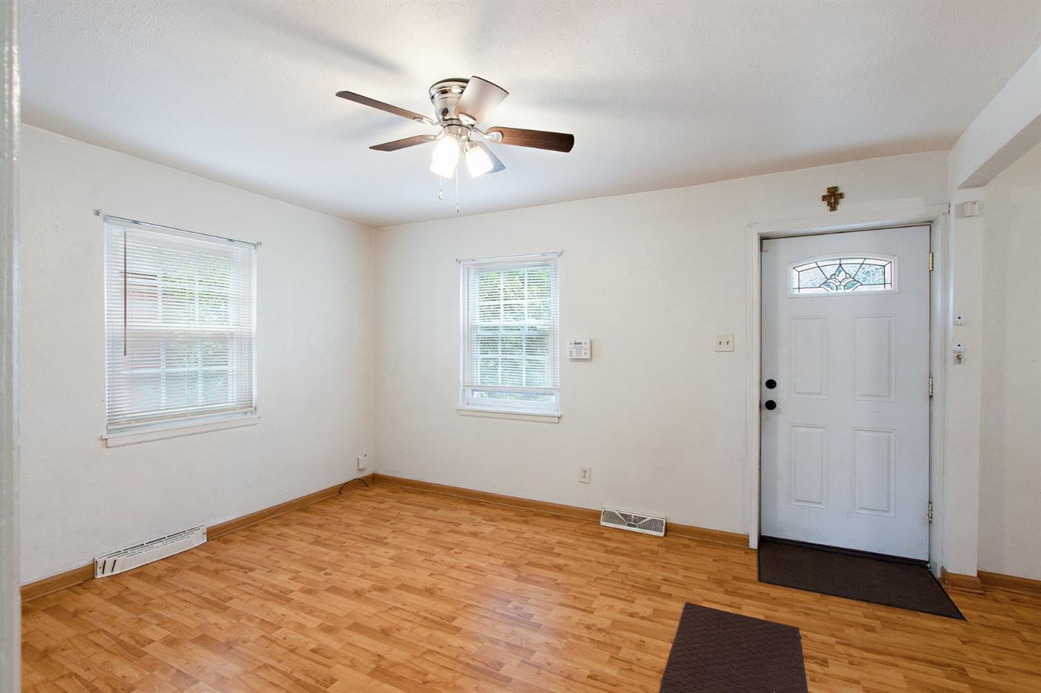 1457 Shell Street Hammond, IN 46320 - Photo 6 of 16 1500x999