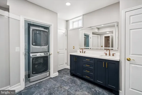 $3,200,000 | 6647 Tack House Trail, Centreville, VA 20120