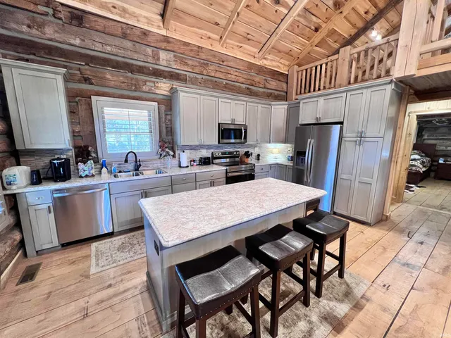 $1,500,000 | 4530 South Frye Hill Road, Williamsport, IN 47993