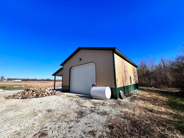 $1,500,000 | 4530 South Frye Hill Road, Williamsport, IN 47993