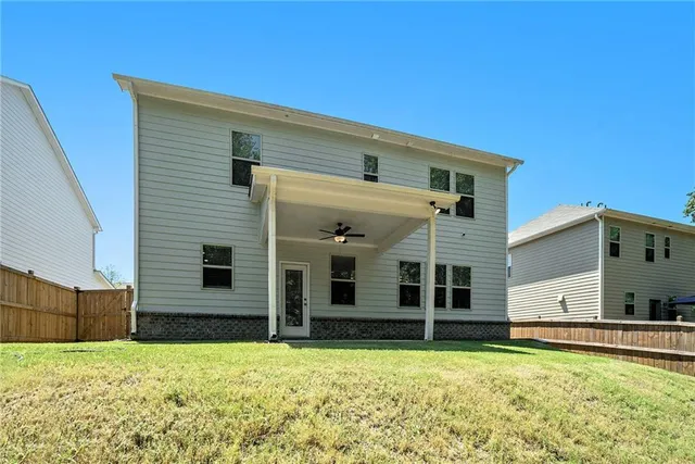 a front view of house with yard