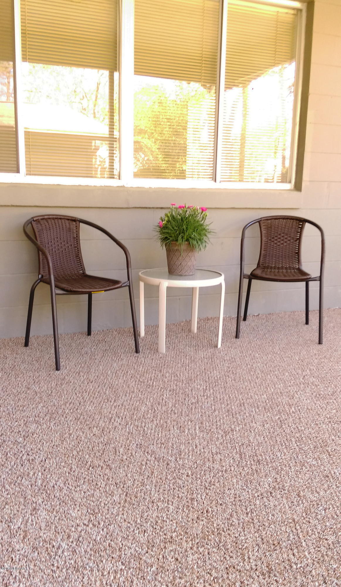 37 Summer Trees Road Port Orange, FL 32128 - Photo 2 of 15 Sit & Relax!