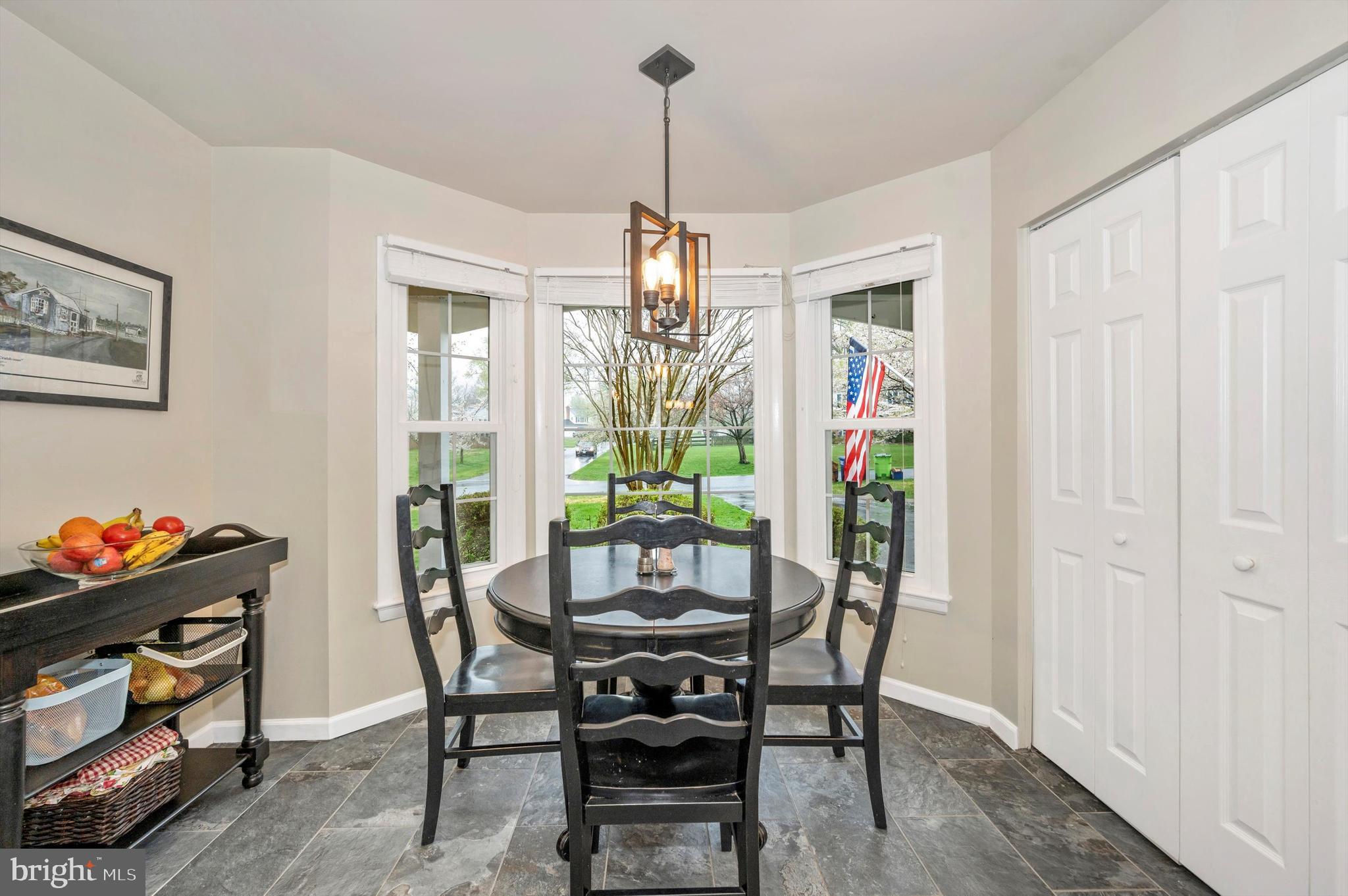 17305 Brown Road Poolesville, MD 20837 - Photo 10 of 59 Breakfast nook