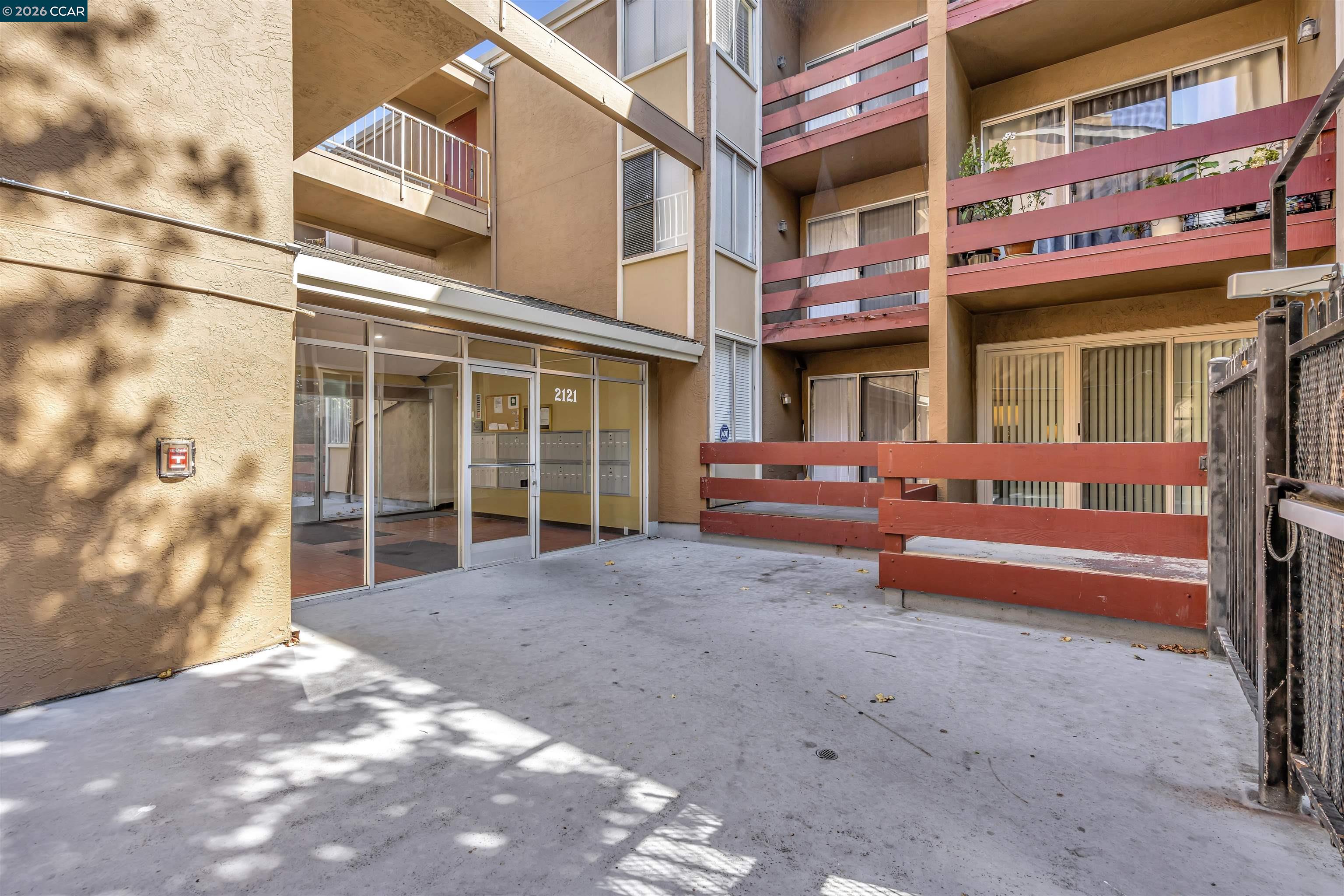 2121 Vale Road, Unit 326 San Pablo, CA 94806 - Photo 22 of 22 Gallery Image 22