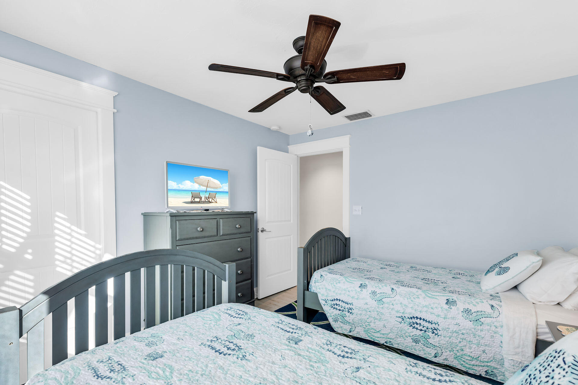 86 Pelican Road Marathon, FL 33050 - Photo 36 of 58 Bedroom 3