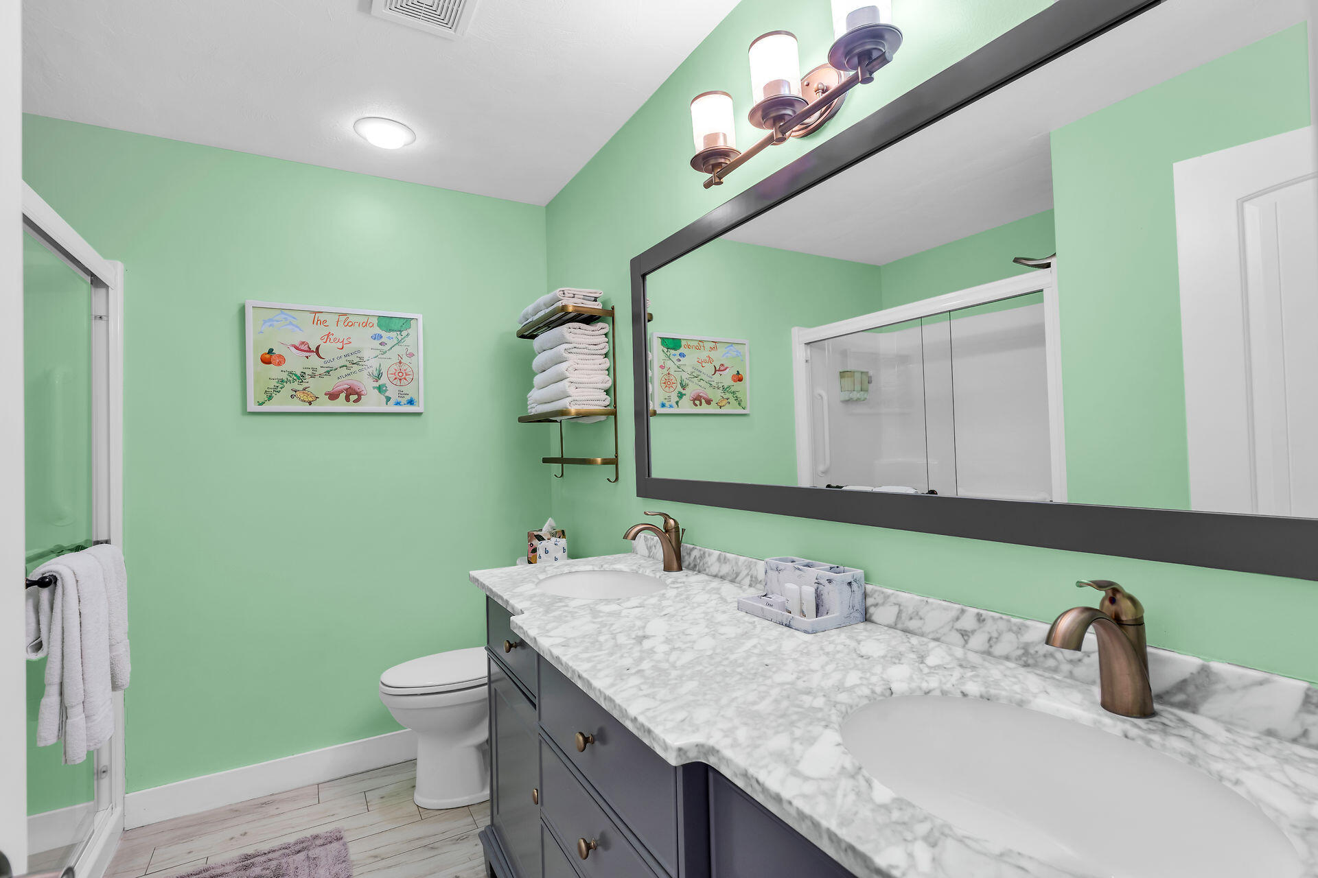 86 Pelican Road Marathon, FL 33050 - Photo 37 of 58 Guest Bathroom