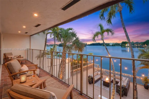 $1,250,000 | 5002 Southwest 72nd Avenue, Miami, FL 33155