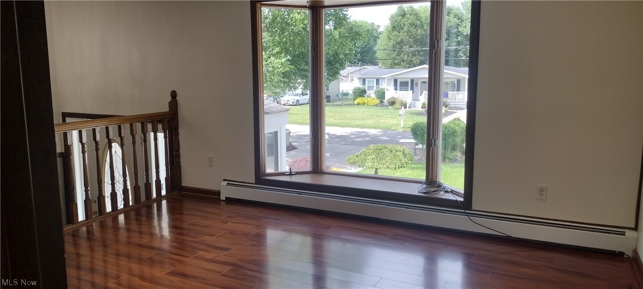 144 Morningside Road Niles, OH 44446 - Photo 13 of 32 Living Room