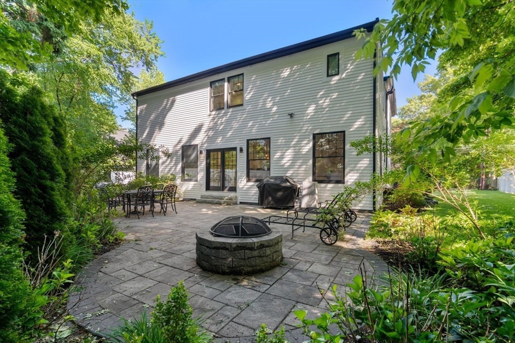 283 Walnut Street Wellesley, MA 02481 - Photo 32 of 33