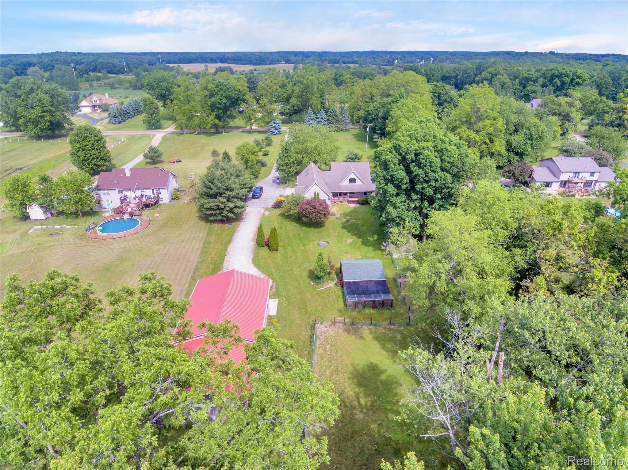 3250 Pingree Road Howell, MI 48843 - Photo 67 of 72 SKndsNWs.jpeg