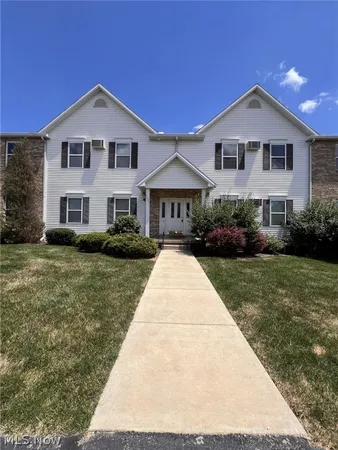 $1,500 | 3635 Indian Run Drive, Unit 2, Canfield, OH 44406