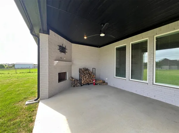 $3,295 | 252 Harvard Lane, Springtown, TX 76082