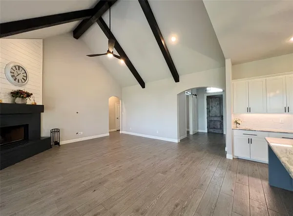 $3,295 | 252 Harvard Lane, Springtown, TX 76082