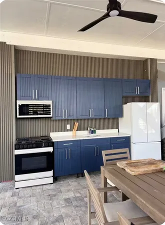 $8,900 | 10440 Yacht Basin Drive, Boca Grande, FL 33921