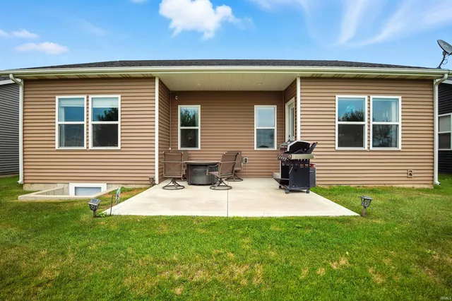 $312,900 | 1946 Newbury Circle, Goshen, IN 46526