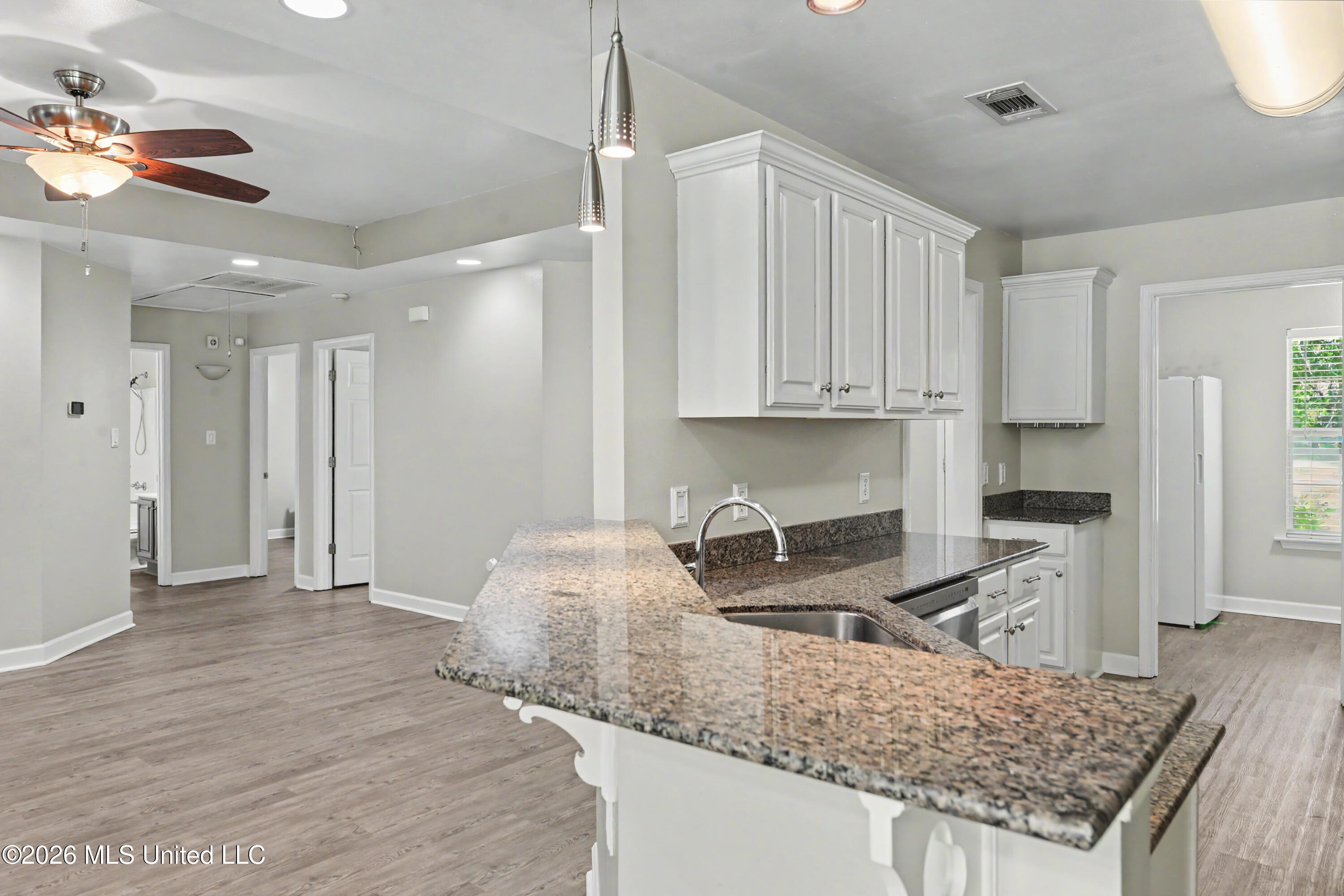 16023 Old Joe Moran Road Kiln, MS 39556 - Photo 6 of 37 Kitchen