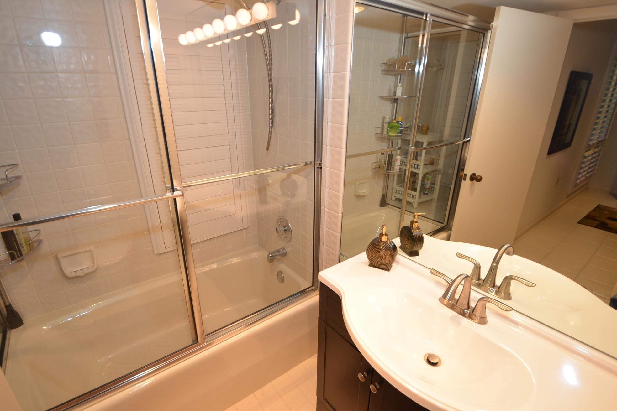 19945 Trevi Way, Unit F5 Boca Raton, FL 33434 - Photo 14 of 34 DSC_0544