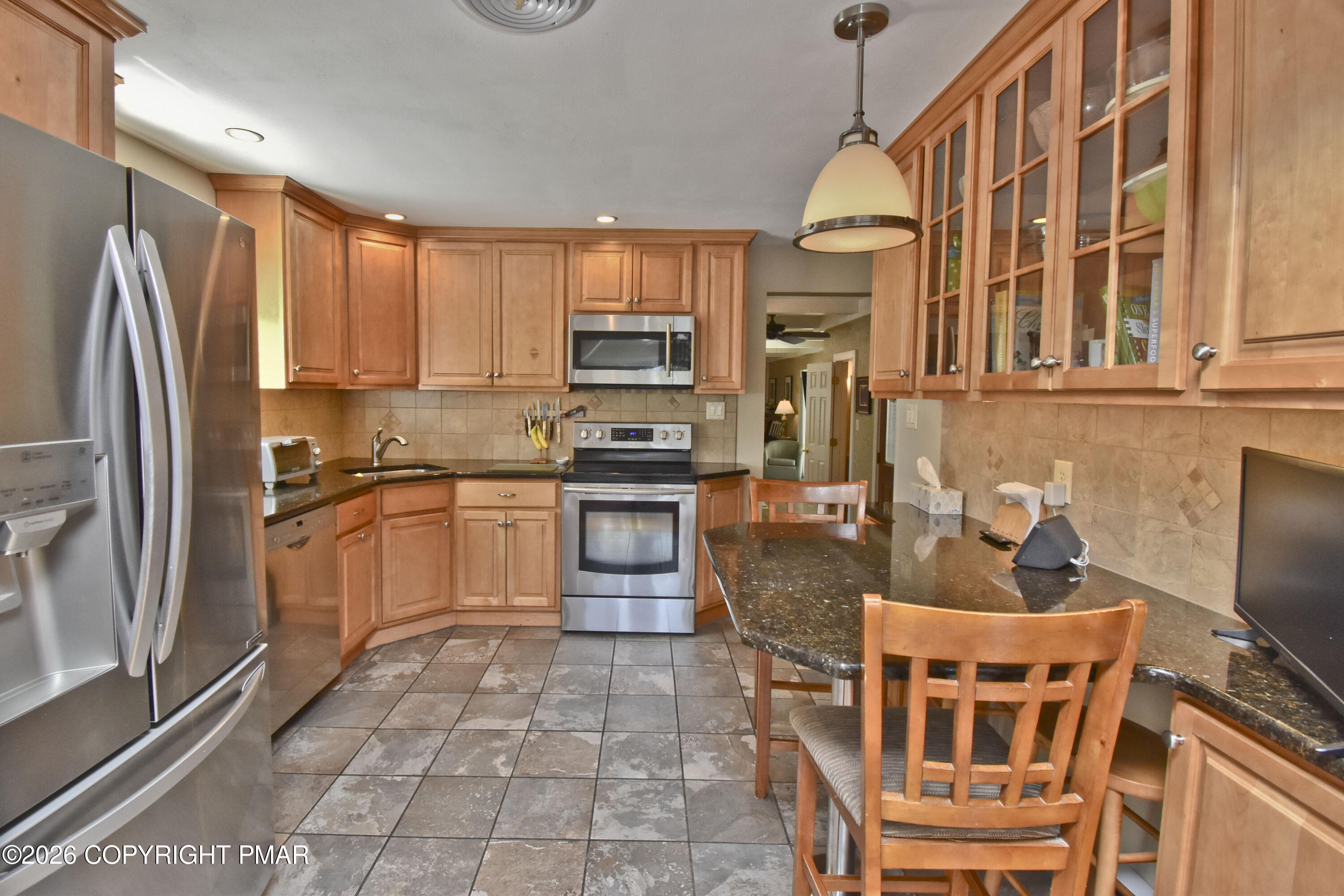 7515 Old Coach Road Stroudsburg, PA 18360 - Photo 11 of 59 5 Kitchen (2)