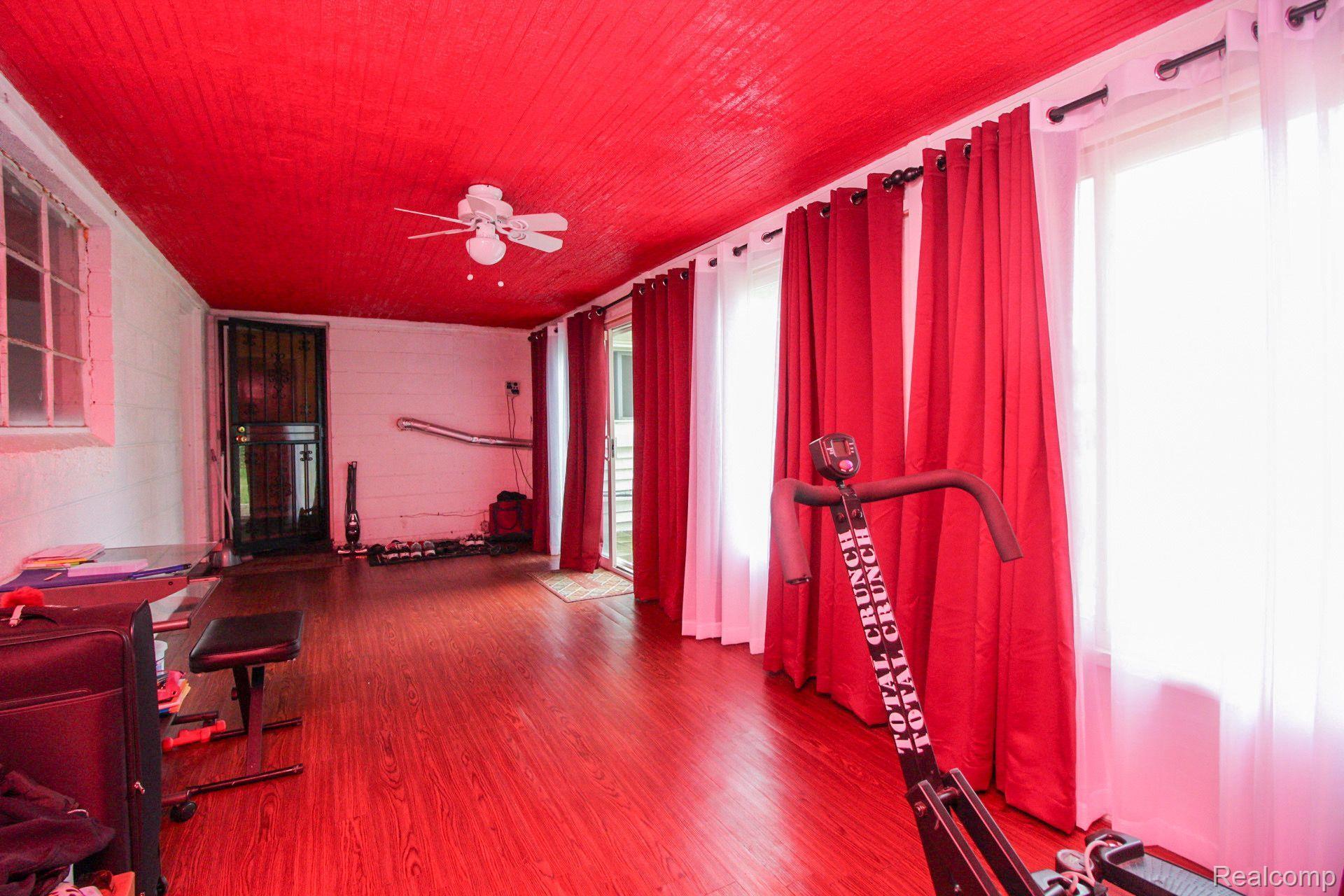 20977 Stahelin Road Southfield, MI 48075 - Photo 24 of 35 Gallery Image 24