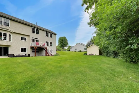 $550,000 | 435 Oak Grove Circle, Wauconda, IL 60084