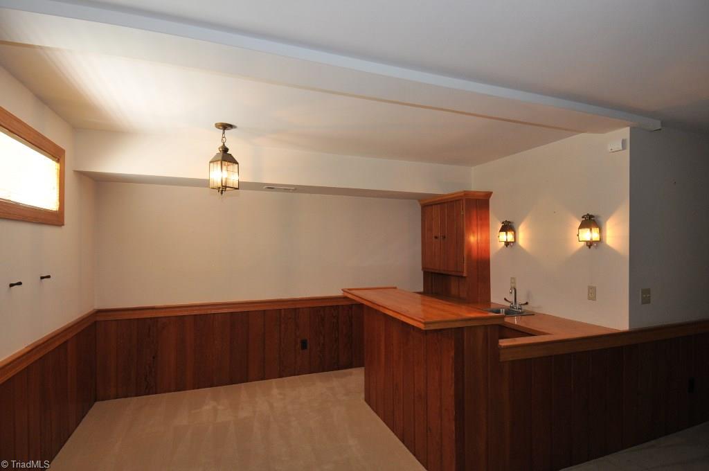 3330 Nottingham Road Winston-Salem, NC 27104 - Photo 15 of 23 Ground level wet bar area