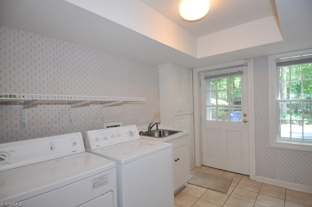 3330 Nottingham Road Winston-Salem, NC 27104 - Photo 17 of 23 Ground level utility/laundry room