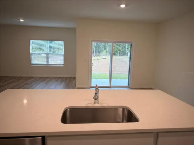 a close view of sink and tap