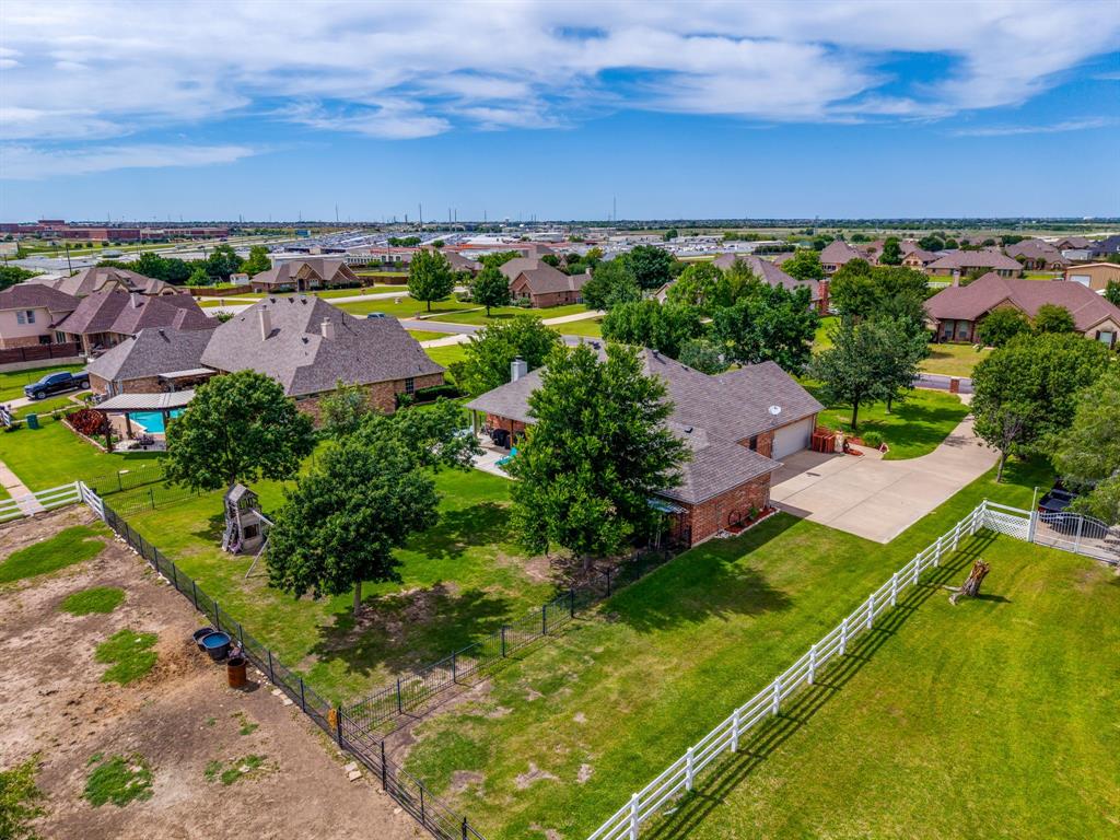 709 Lonesome Prairie Trail Haslet, TX 76052 - Photo 9 of 32