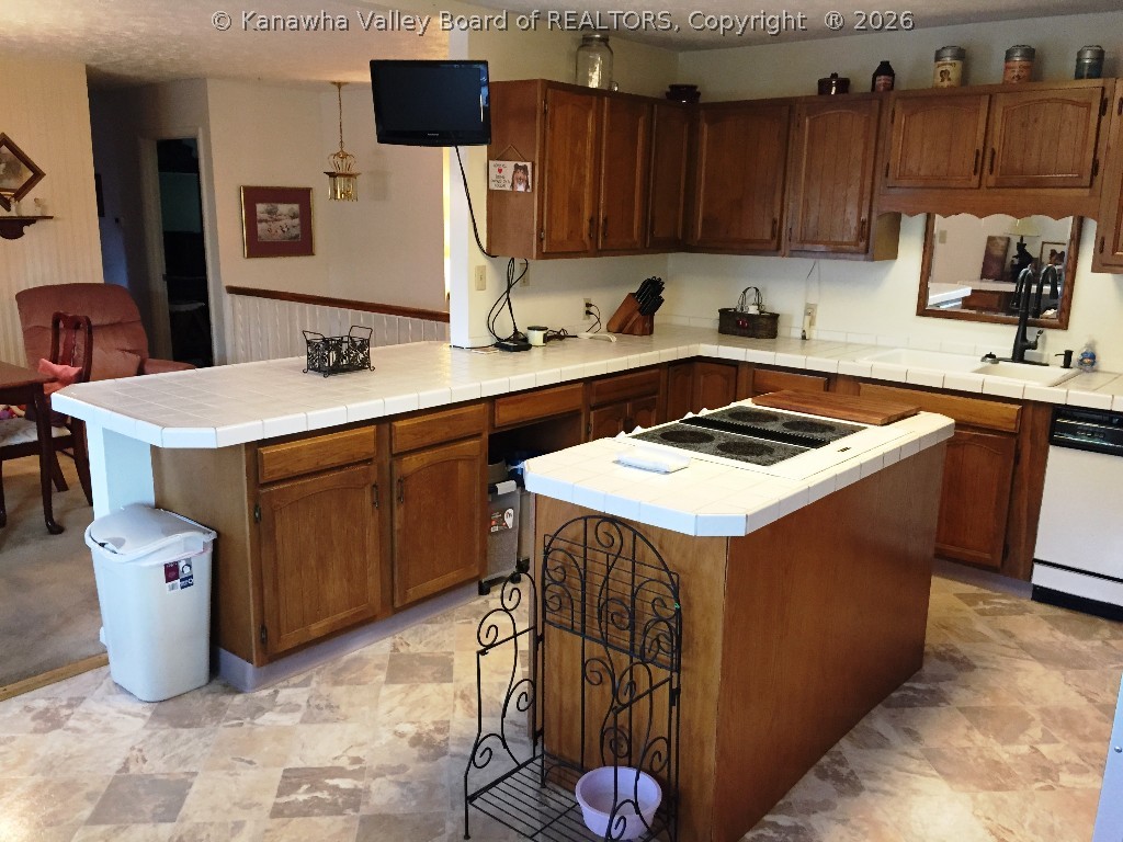 823 Mount Zion Road Fraziers Bottom, WV 25082 - Photo 11 of 28 Gallery Image 11