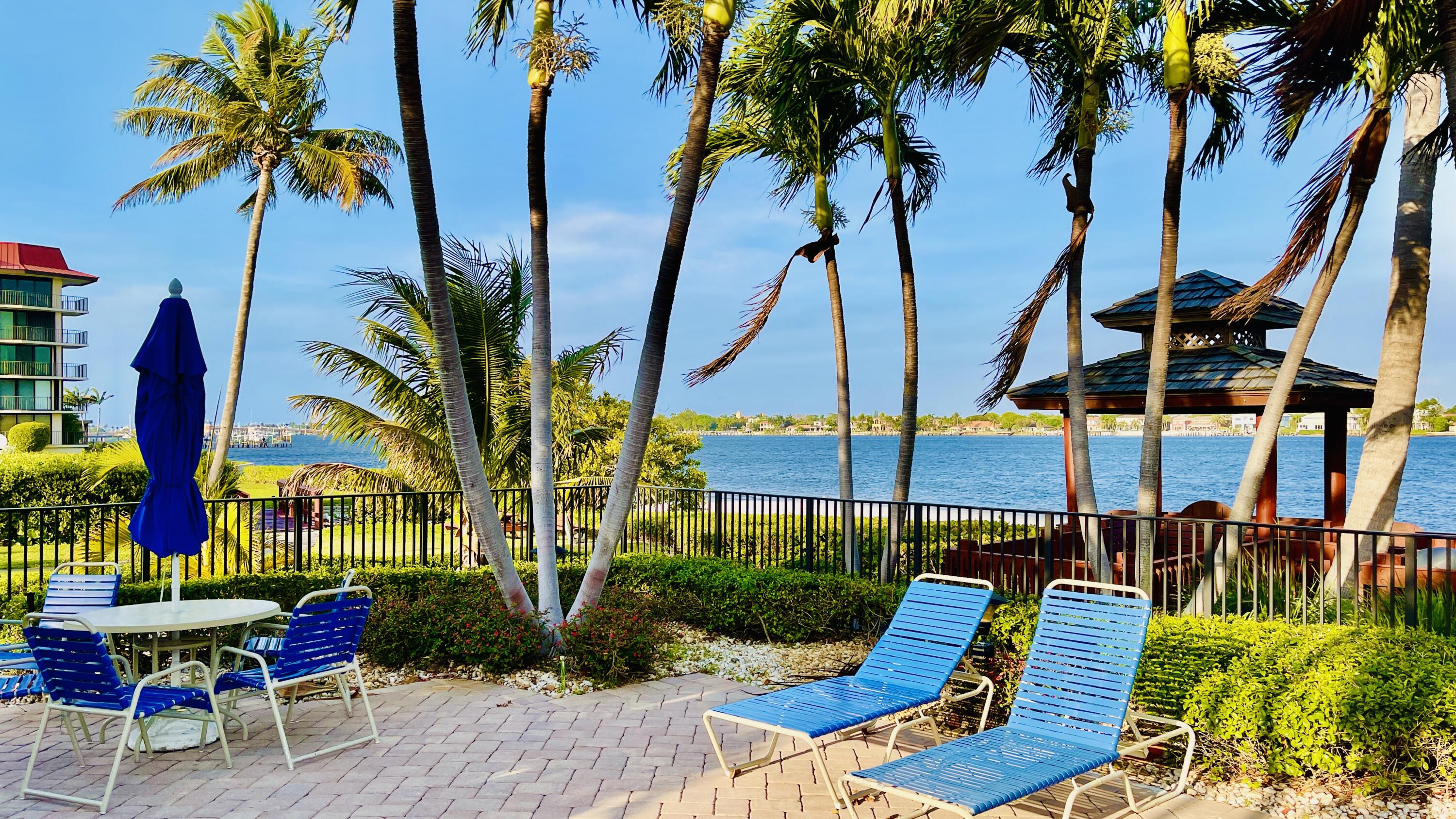 104 Half Moon Circle, Unit B2 Hypoluxo, FL 33462 - Photo 11 of 54 65851BB2-99AA-4688-86FE-320560C36337