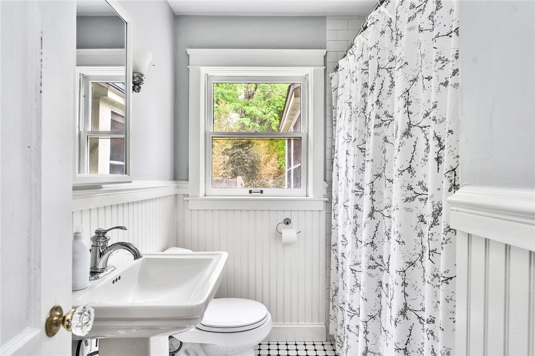 61 Broad Rock Road South Kingstown, RI 02879 - Photo 14 of 39