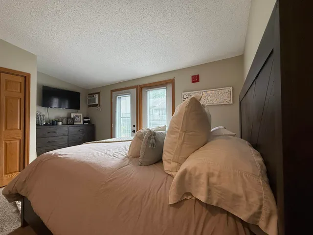 $160,000 | 1093 Canyon Road, Unit 202, Wisconsin Dells, WI 53965