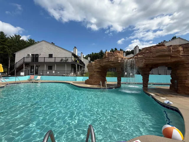 $160,000 | 1093 Canyon Road, Unit 202, Wisconsin Dells, WI 53965