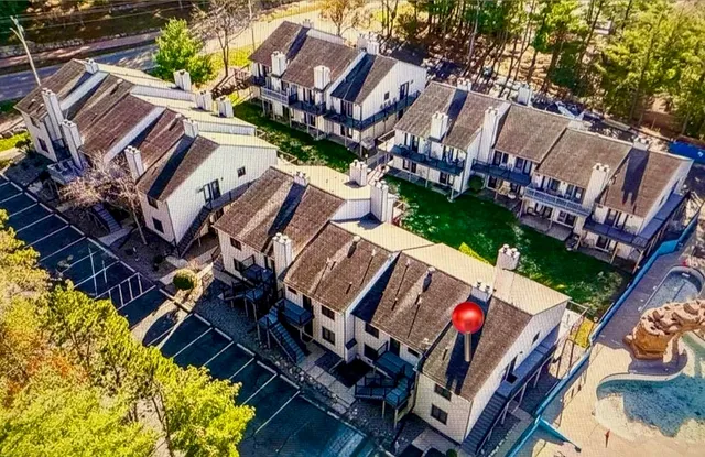 $160,000 | 1093 Canyon Road, Unit 202, Wisconsin Dells, WI 53965