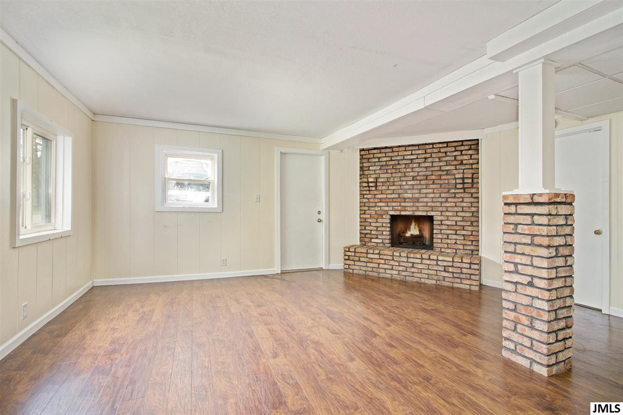 1016 Oak Grove Road Jackson, MI 49203 - Photo 13 of 24 Photo 13
