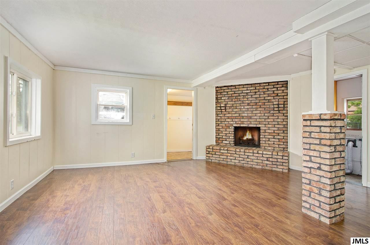 1016 Oak Grove Road Jackson, MI 49203 - Photo 14 of 24 Photo 14