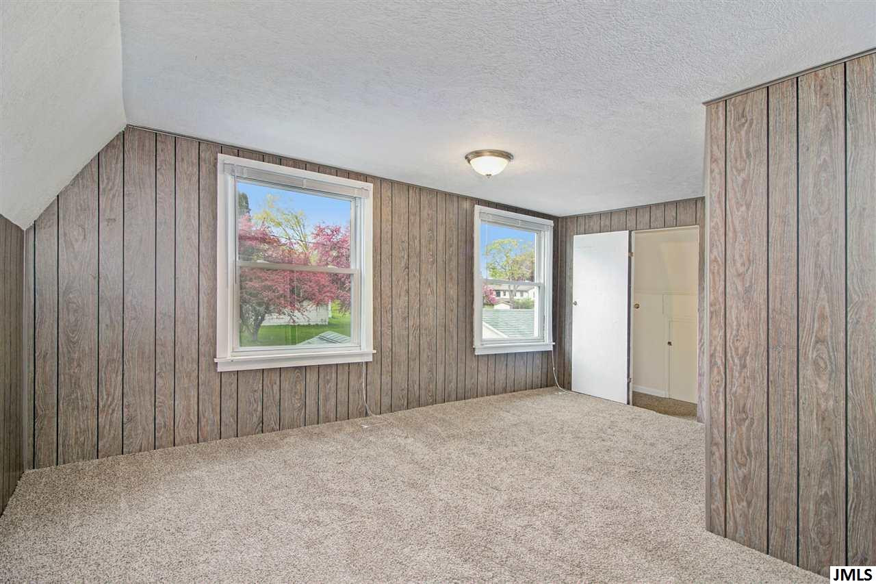 1016 Oak Grove Road Jackson, MI 49203 - Photo 8 of 24 Photo 8